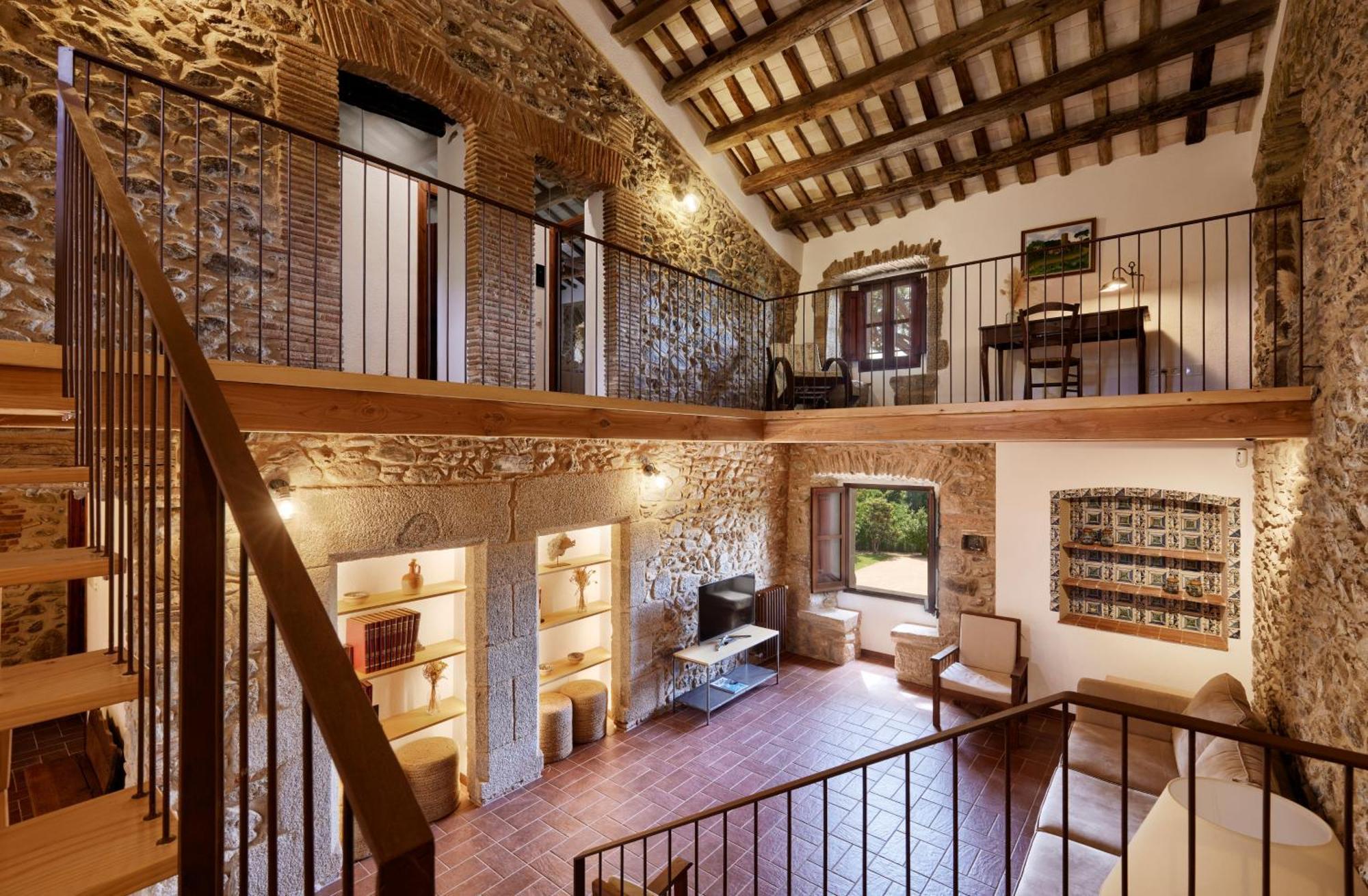 Masia Torre Lloreta S.Xiii กาลองเย ภายนอก รูปภาพ