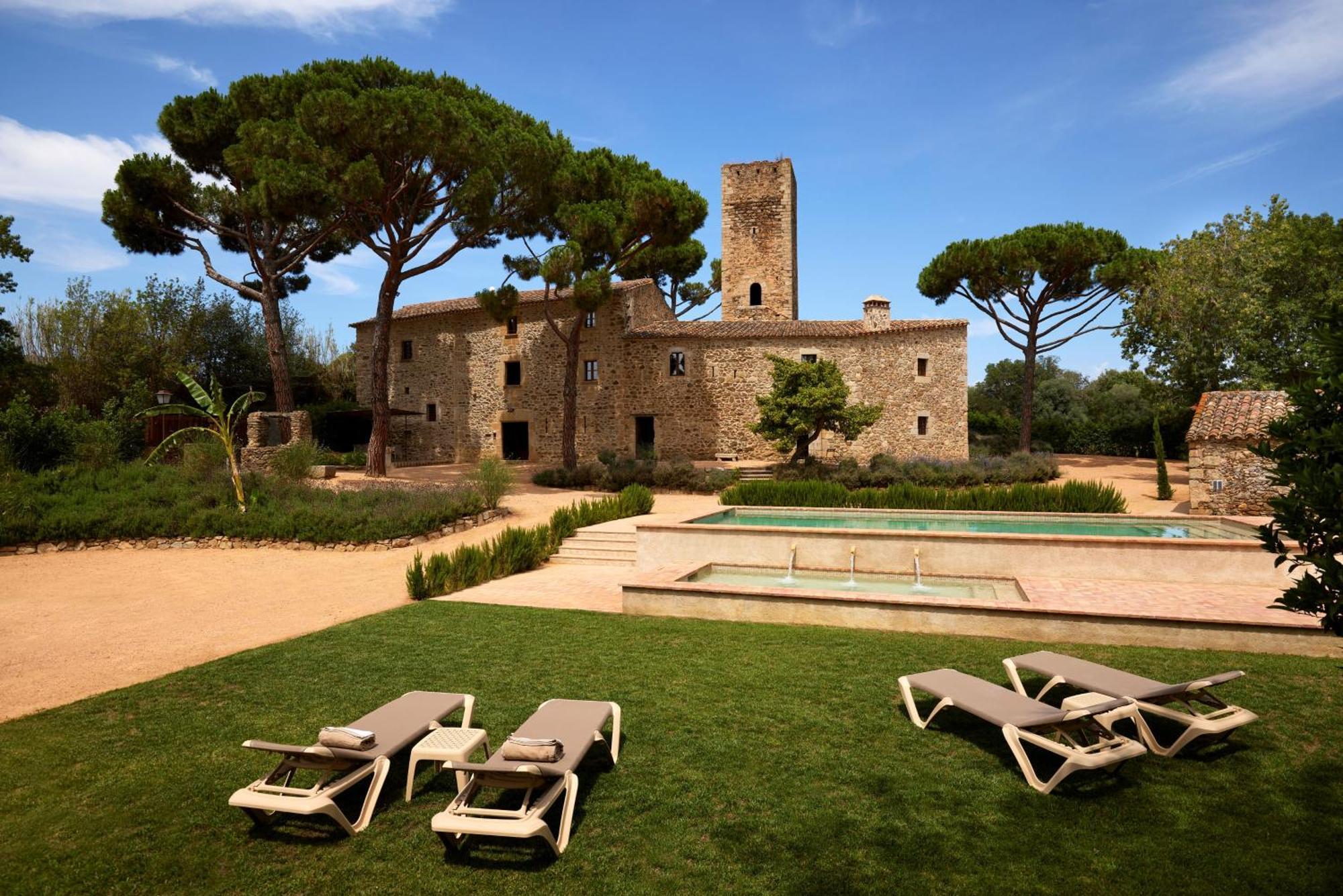 Masia Torre Lloreta S.Xiii กาลองเย ภายนอก รูปภาพ